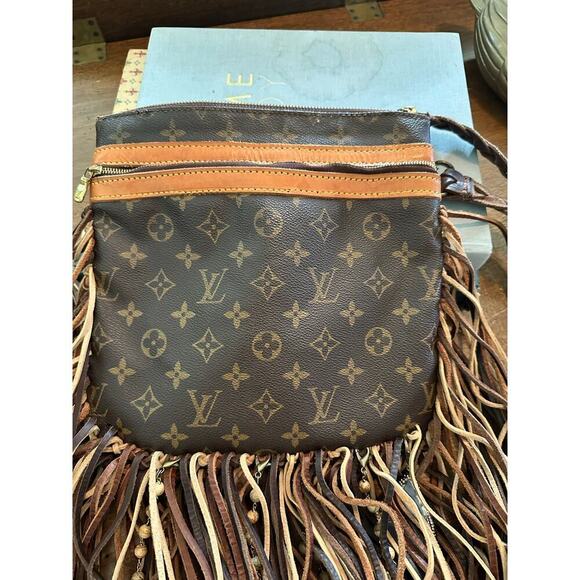 Vintage Boho Louis Vuitton Women's Brown Braided Leather Pochette Bosphore Bag - Picture 5 of 16